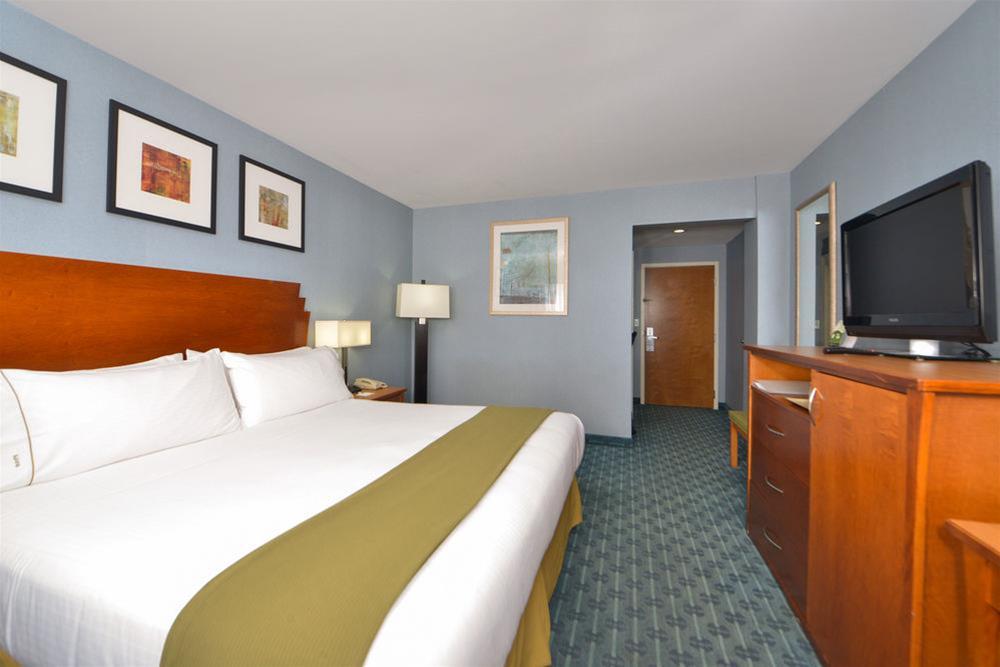 Holiday Inn Express Laguardia Airport, An Ihg Hotel New York Eksteriør billede