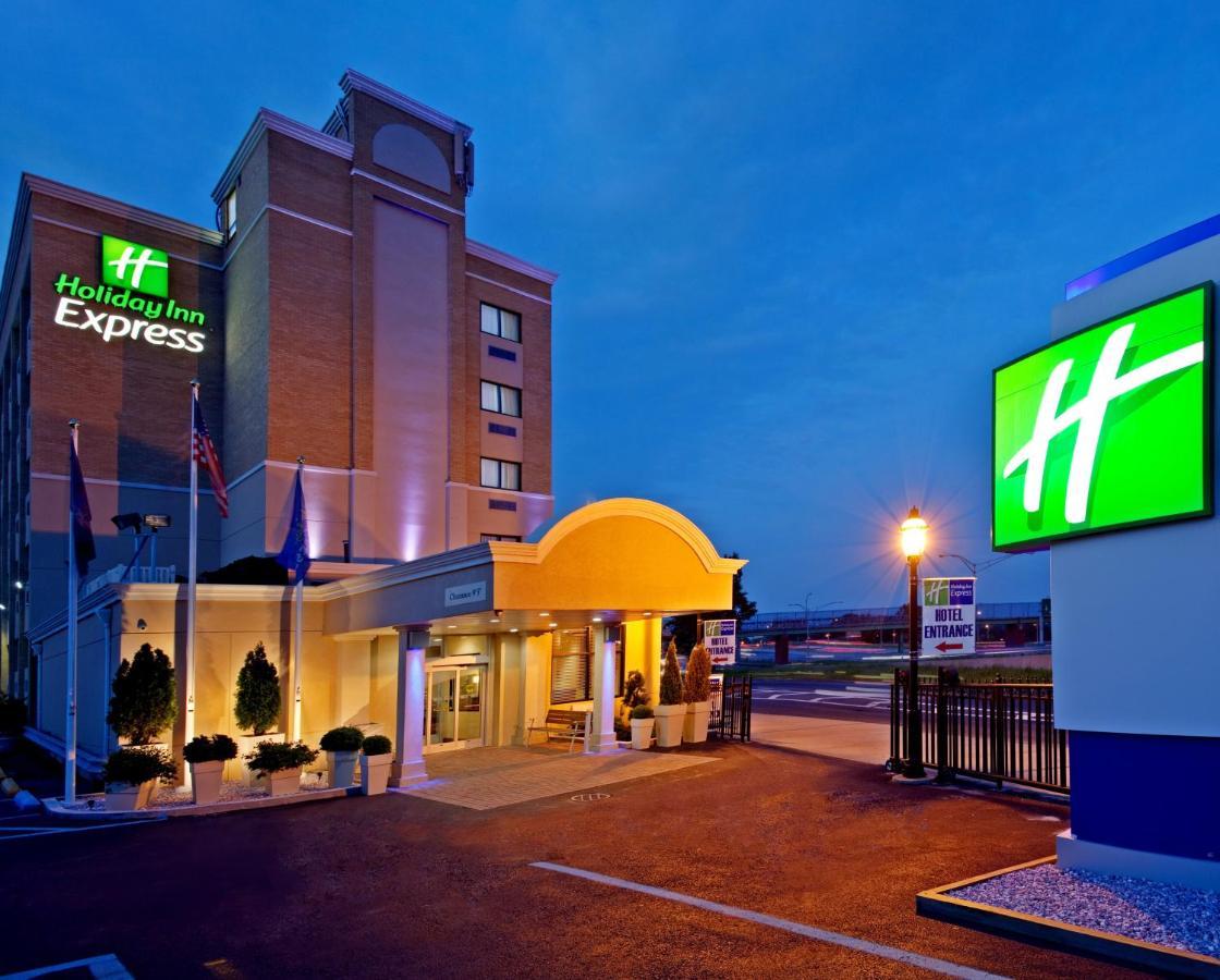 Holiday Inn Express Laguardia Airport, An Ihg Hotel New York Eksteriør billede