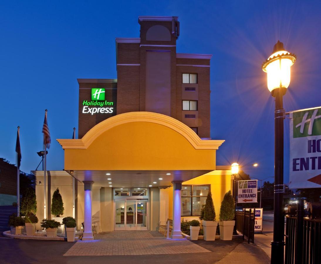 Holiday Inn Express Laguardia Airport, An Ihg Hotel New York Eksteriør billede